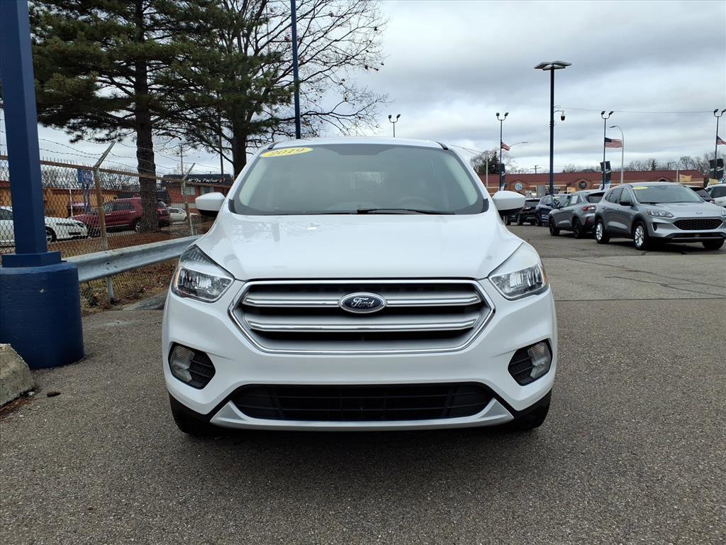 Certified 2019 Ford Escape SE image 6