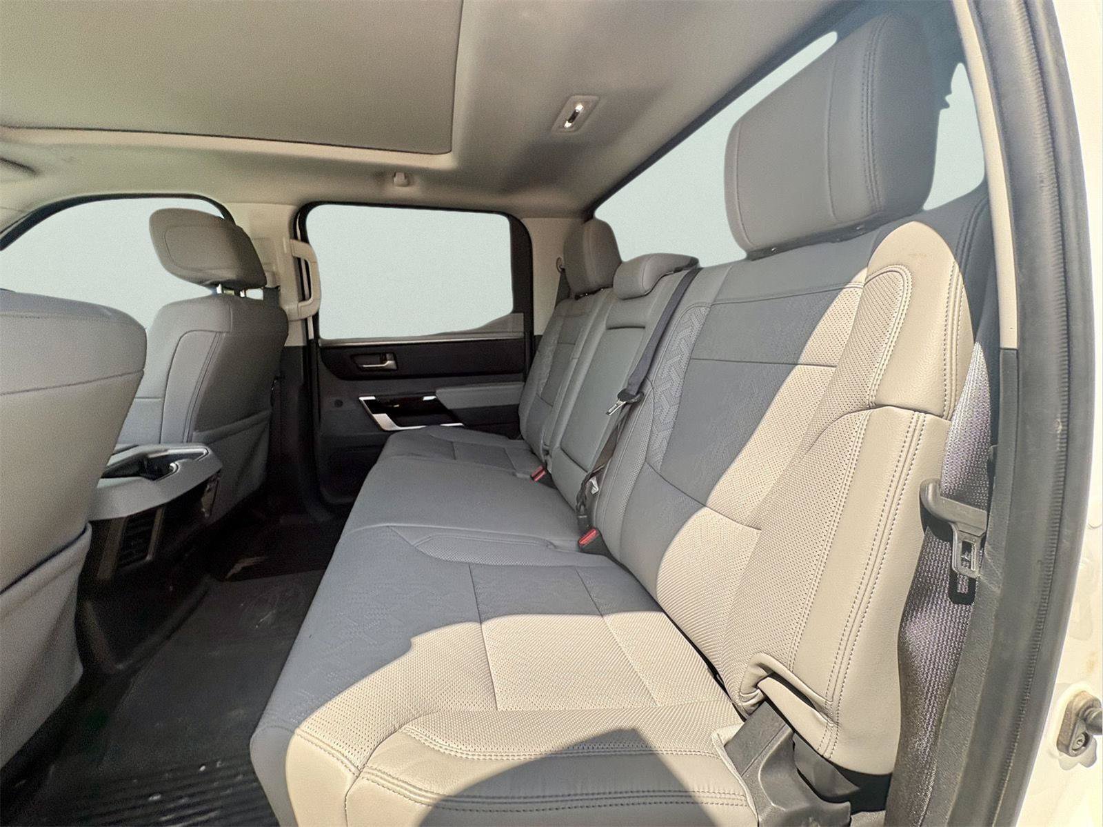 Used 2024 Toyota Tundra Limited AWD/4WD image 13