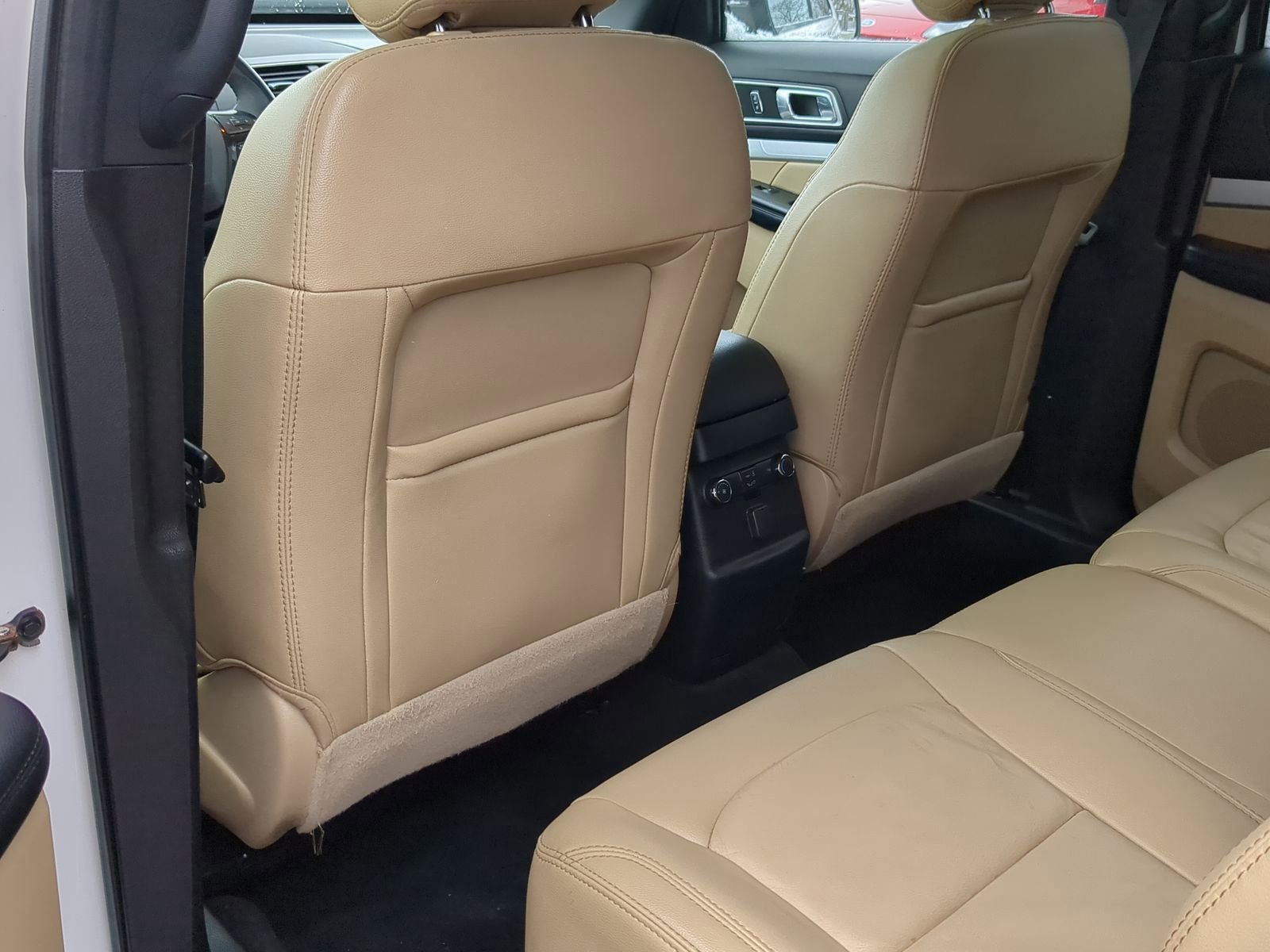 Certified 2017 Ford Explorer XLT w/ Equipment Group 202A image 24