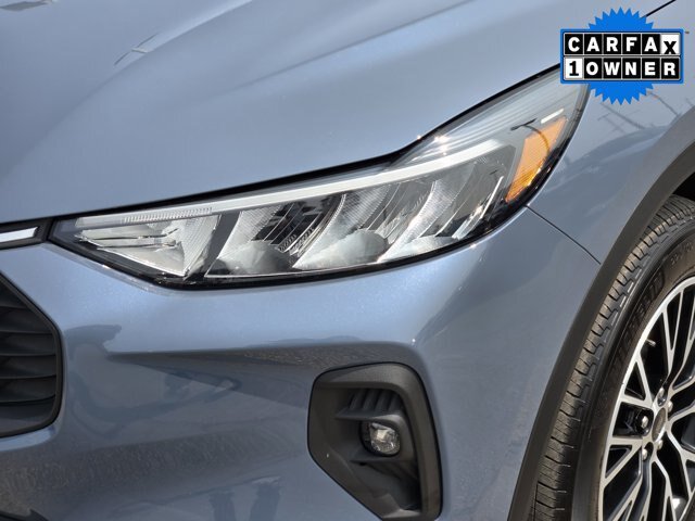 Certified 2025 Ford Escape SE FWD image 8
