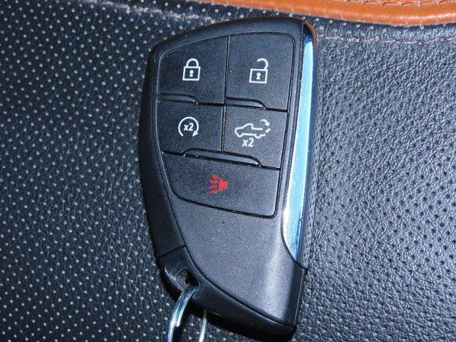 Used 2024 GMC Sierra 2500 AT4 image 35