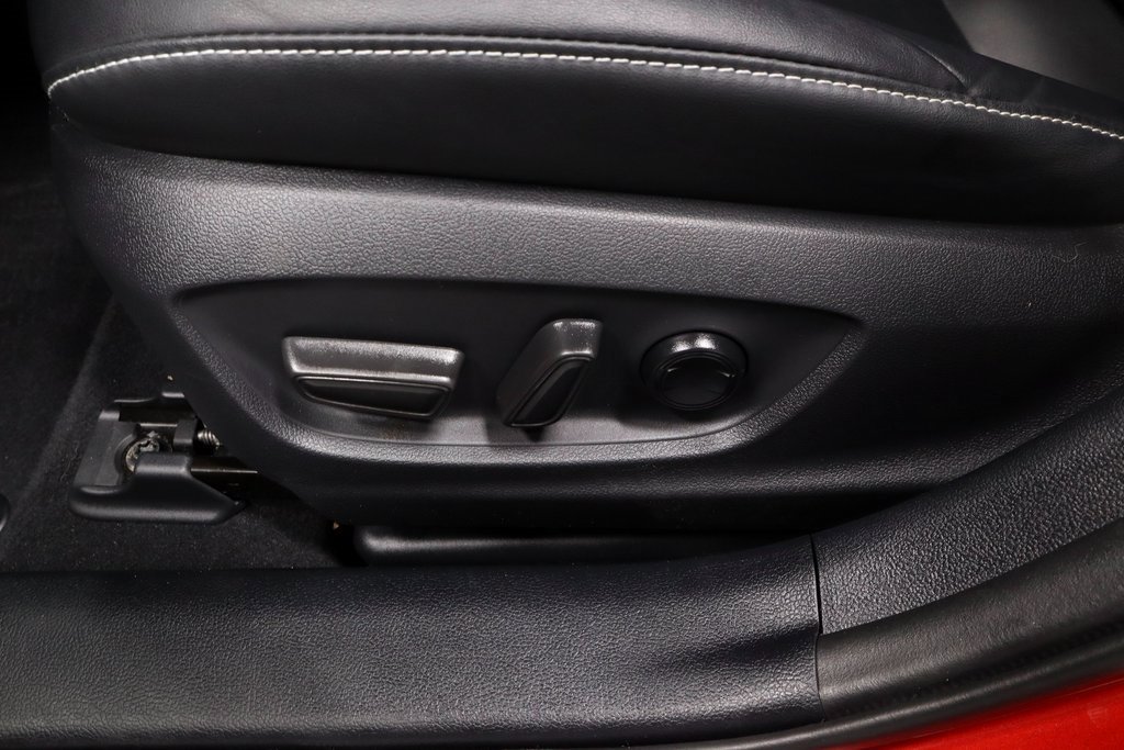 Used 2022 Toyota Prius Prime Limited image 25