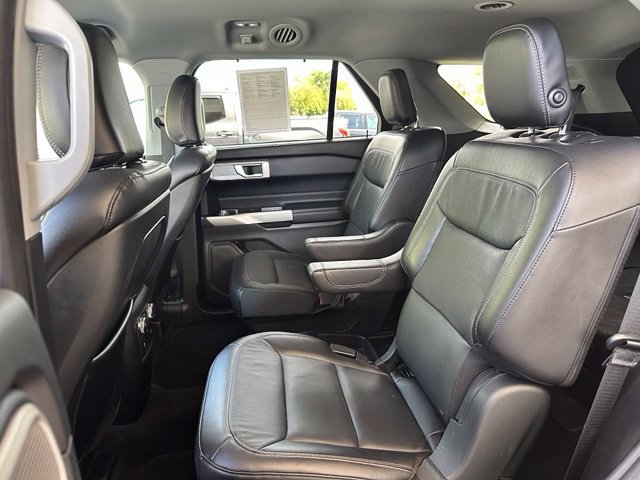 Certified 2020 Ford Explorer Limited w/ Class III Trailer Tow Package RWD image 15