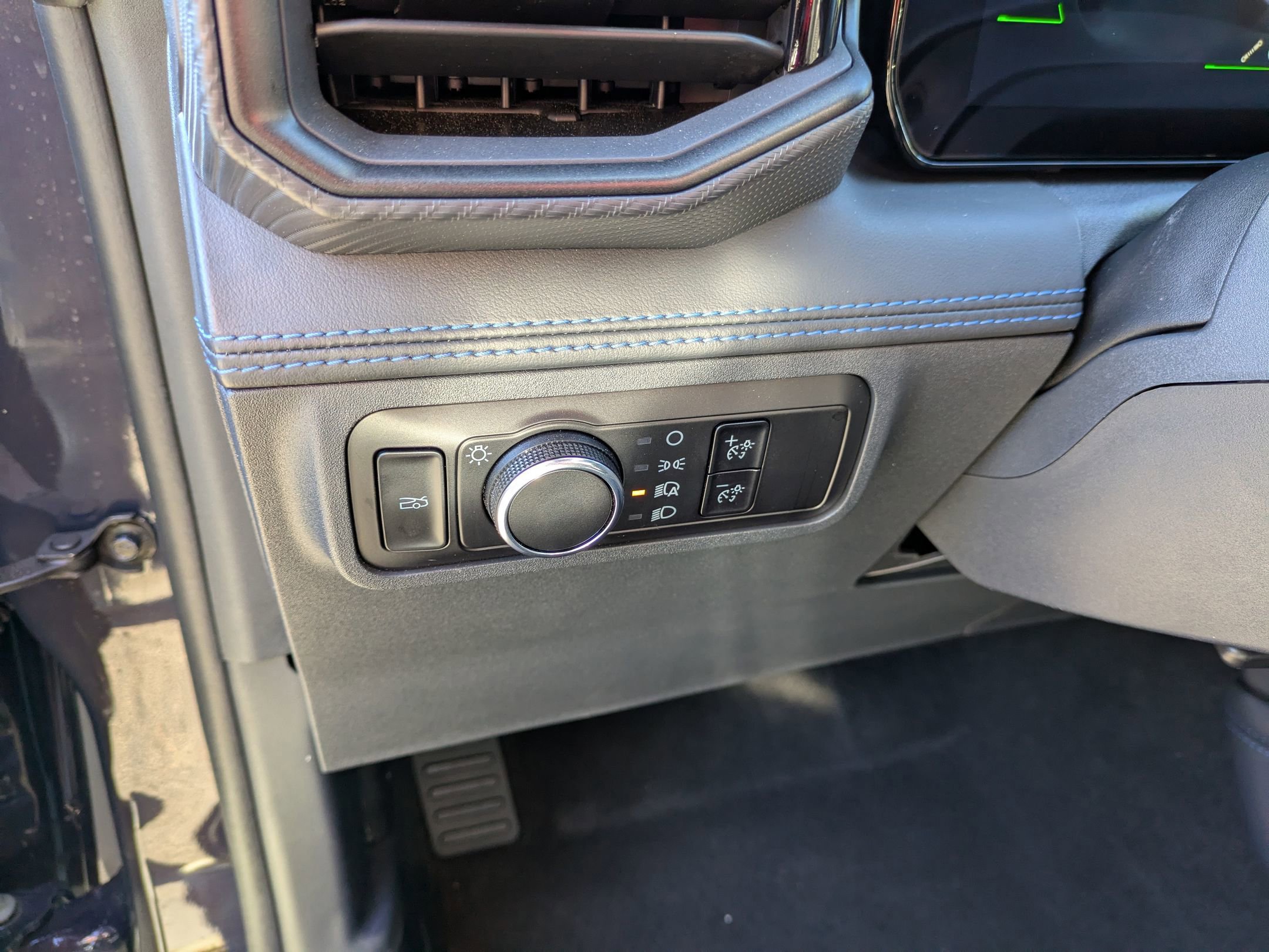 Certified 2024 Ford Mustang Dark Horse image 17