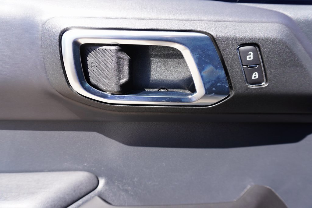 Certified 2025 Ford Bronco Badlands image 9