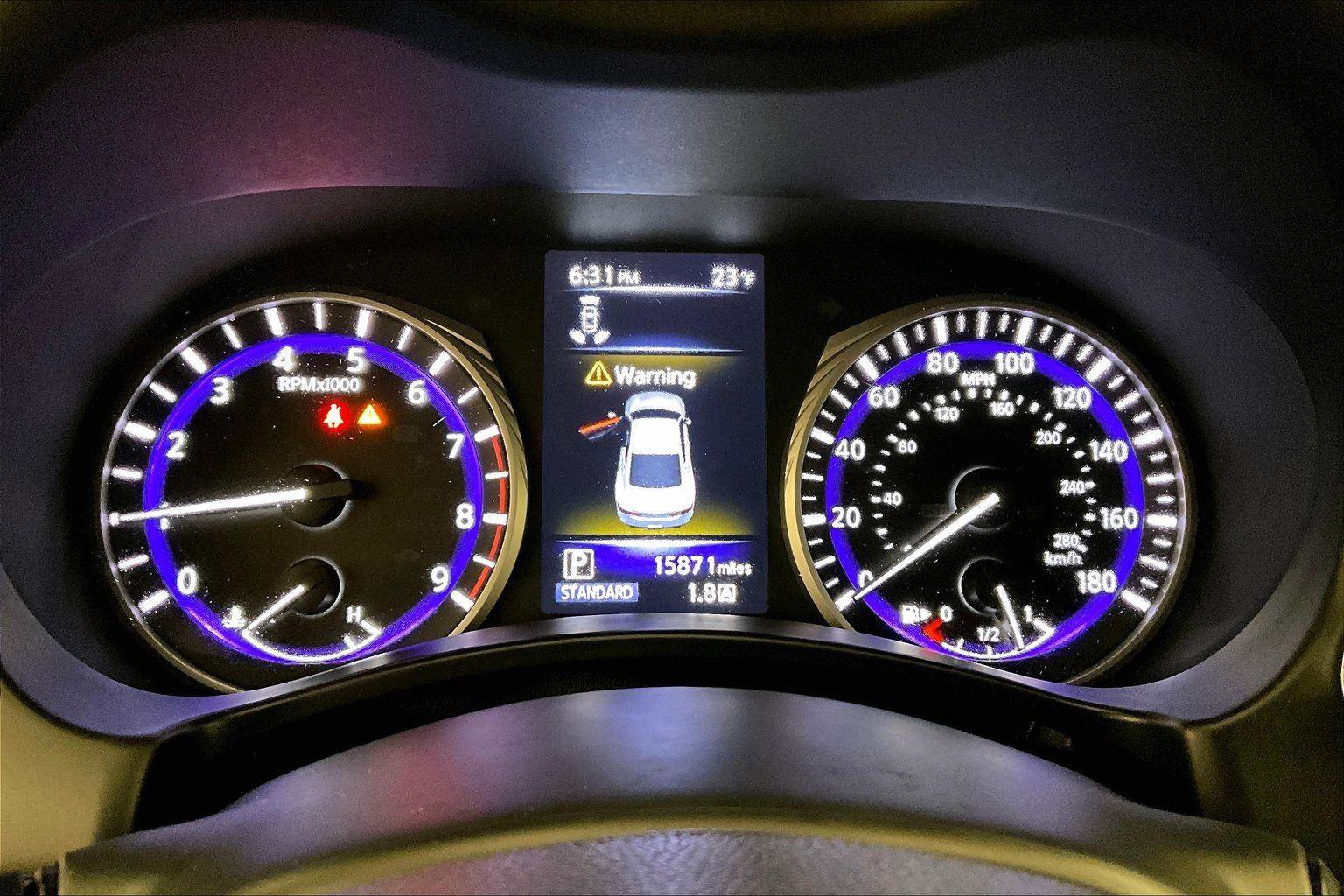 Used 2018 INFINITI Q60 3.0t Luxe w/ Sensory Package 3.0T Luxe image 19