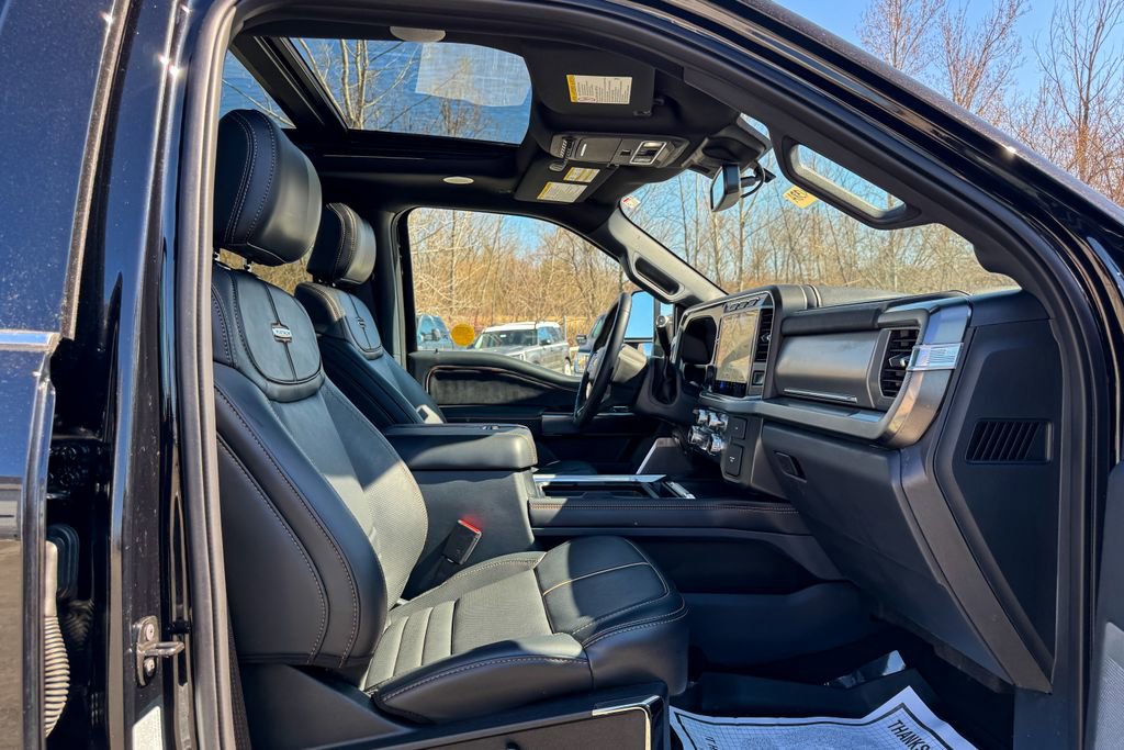 Certified 2024 Ford F250 Platinum w/ FX4 Off-Road Package AWD/4WD image 16