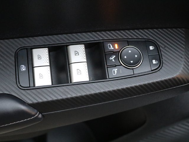 Used 2023 Mitsubishi Outlander SEL Black Edition AWD/4WD image 19