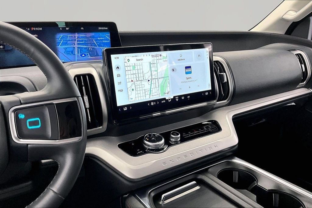 Certified 2025 Ford Expedition Active AWD/4WD image 6