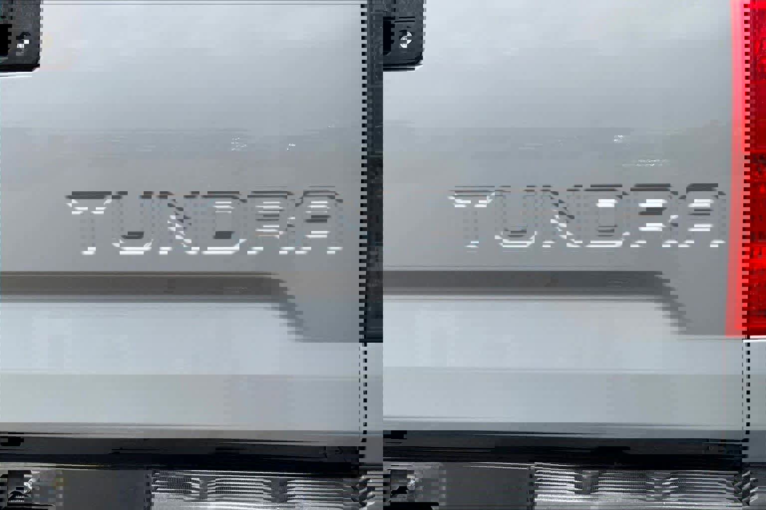 Used 2021 Toyota Tundra SR5 w/ Trail Edition image 31