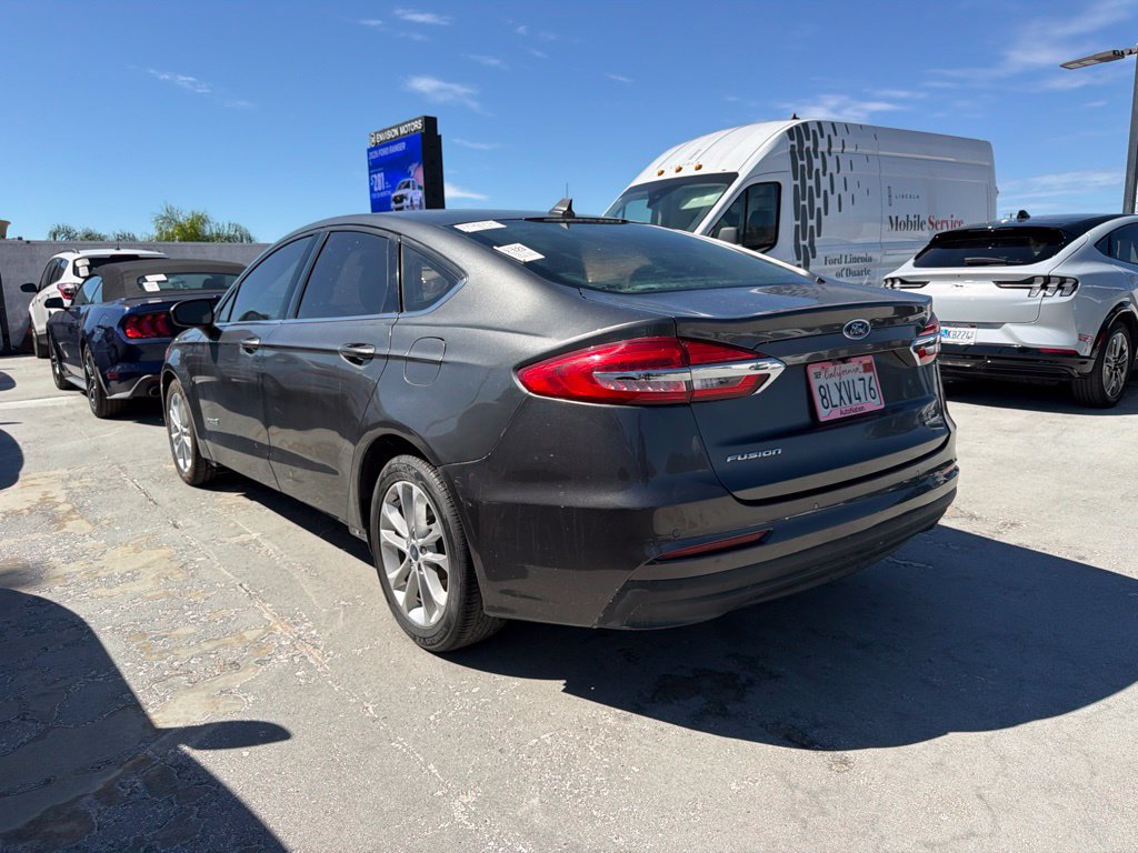 Certified 2019 Ford Fusion SE FWD image 5