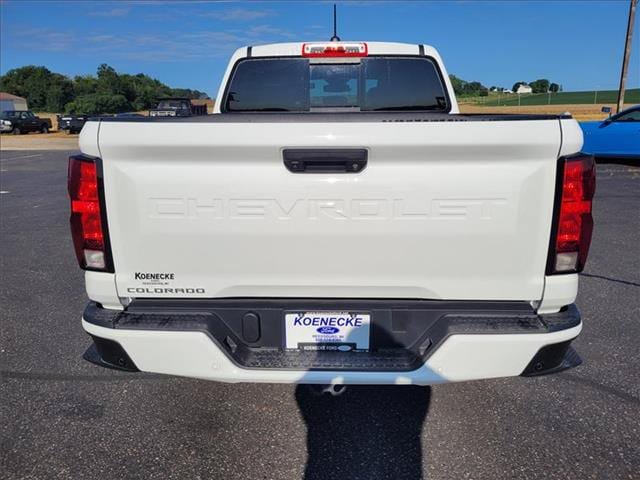 Used 2025 Chevrolet Colorado LT AWD/4WD image 9