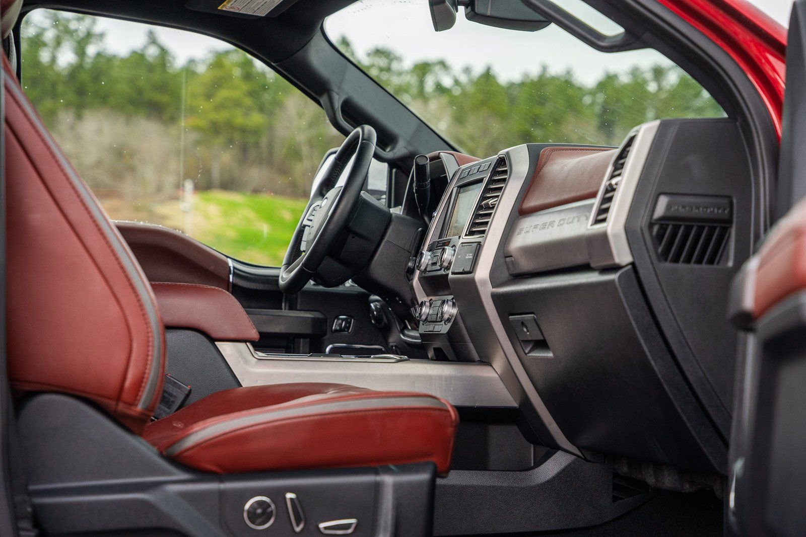 Certified 2019 Ford F250 Platinum w/ Platinum Ultimate Package image 17