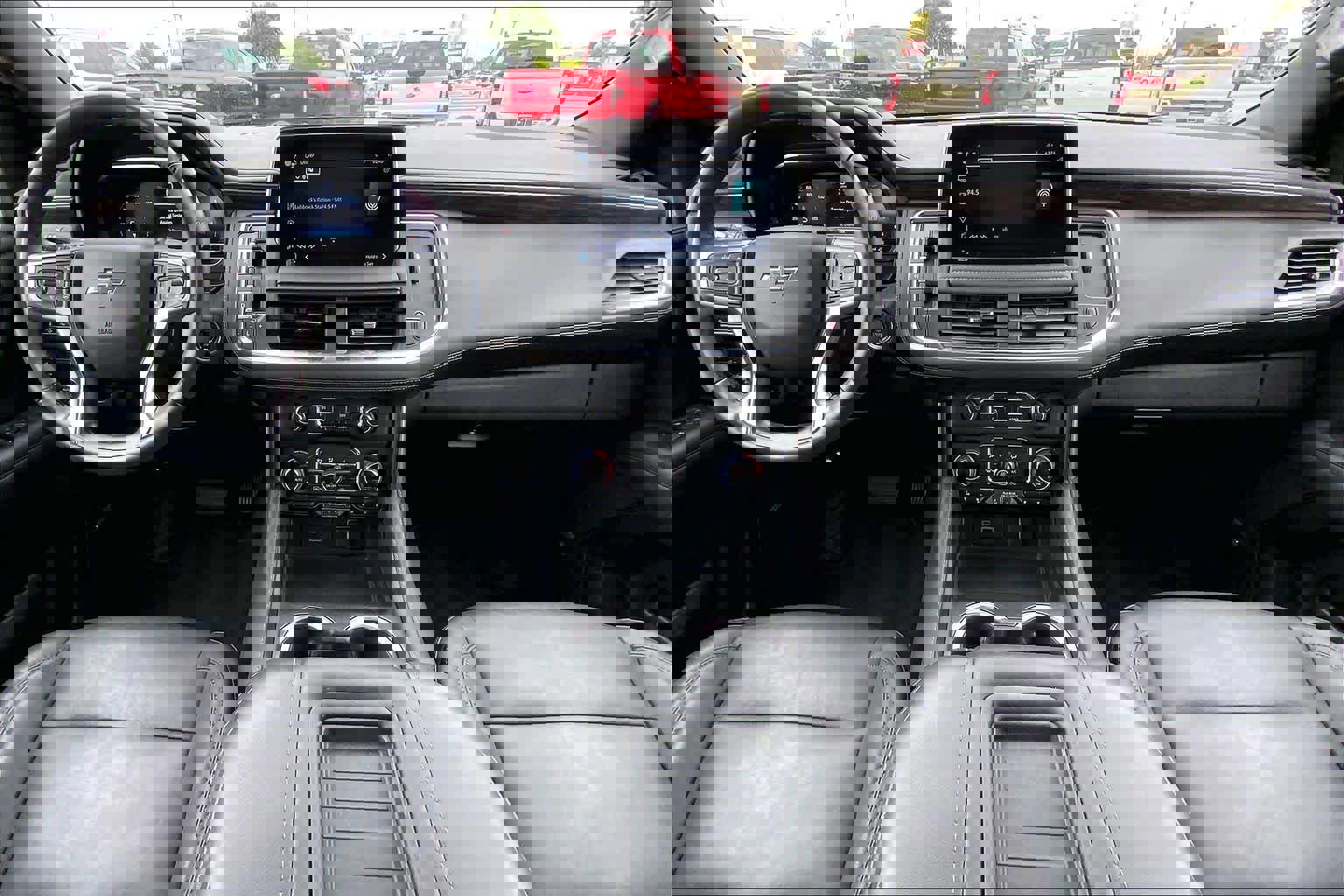 Used 2023 Chevrolet Tahoe Z71 w/ Luxury Package image 16