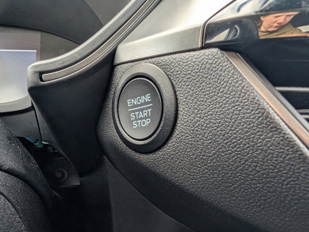 Certified 2025 Ford Escape Active w/ Cold Weather Package AWD/4WD image 22