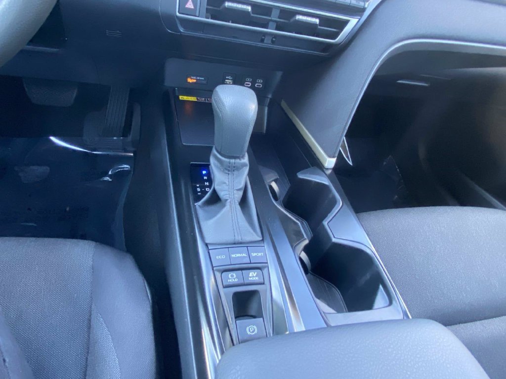 Used 2026 Toyota Camry LE FWD image 31