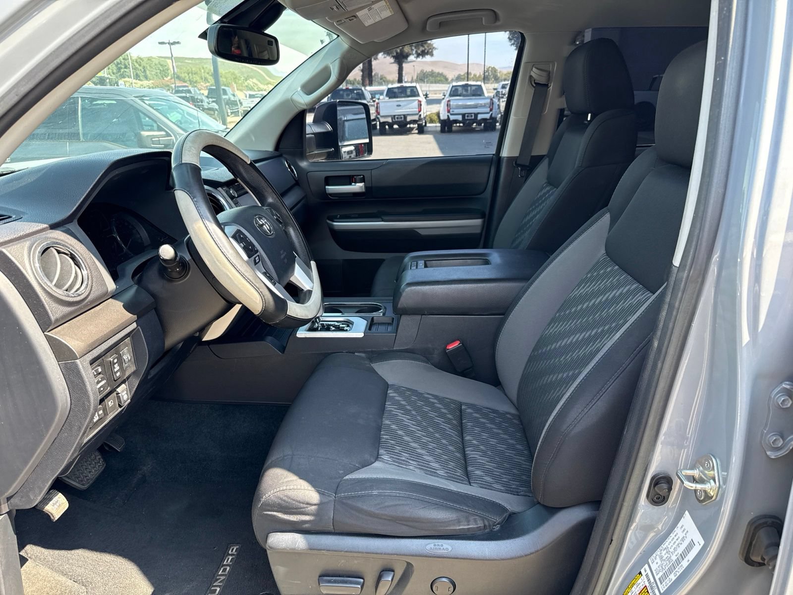 Used 2019 Toyota Tundra SR5 w/ SR5 Upgrade Package AWD/4WD image 9