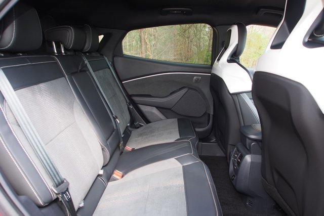 Certified 2025 Ford Mustang Mach-E GT image 13