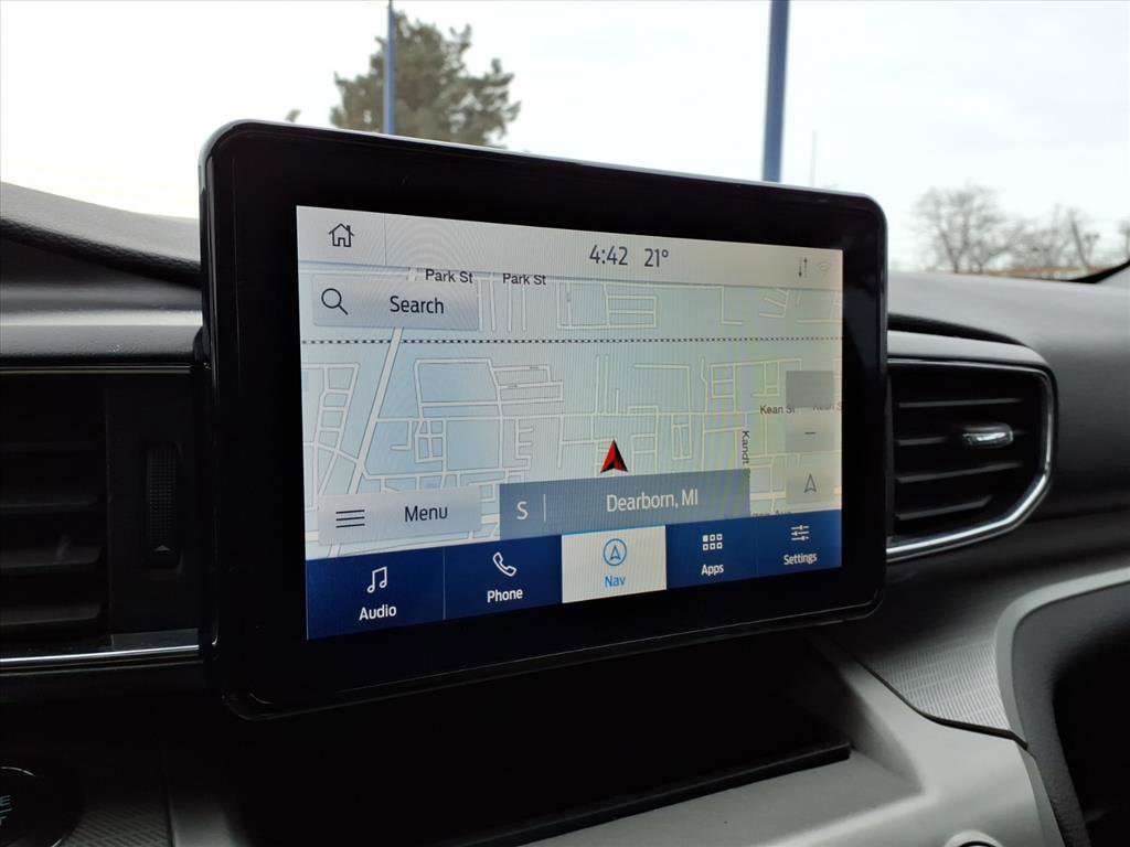 Certified 2021 Ford Explorer XLT w/ Equipment Group 202A image 24