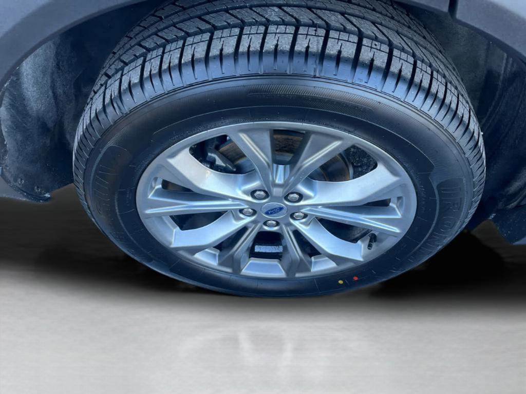 Certified 2021 Ford Explorer Limited w/ Equipment Group 301A image 9