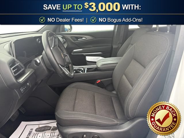 Used 2024 Chevrolet Traverse LT FWD image 14
