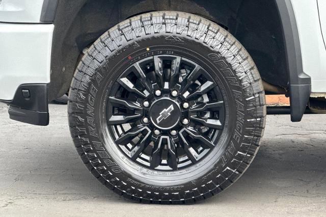 Used 2023 Chevrolet Silverado 2500 LTZ w/ LTZ Plus Package image 32