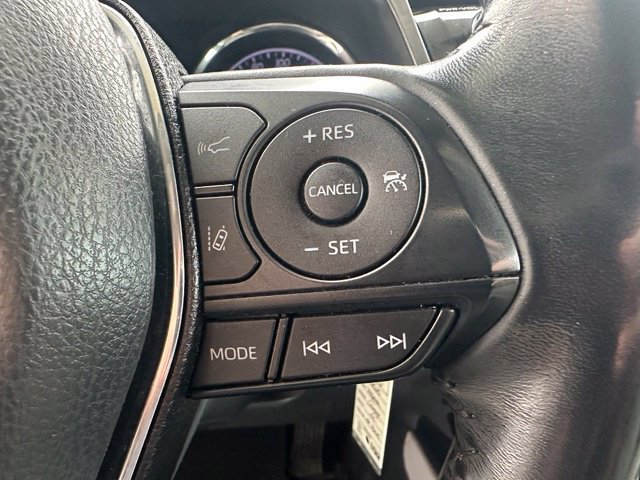 Used 2020 Toyota Camry SE FWD image 21