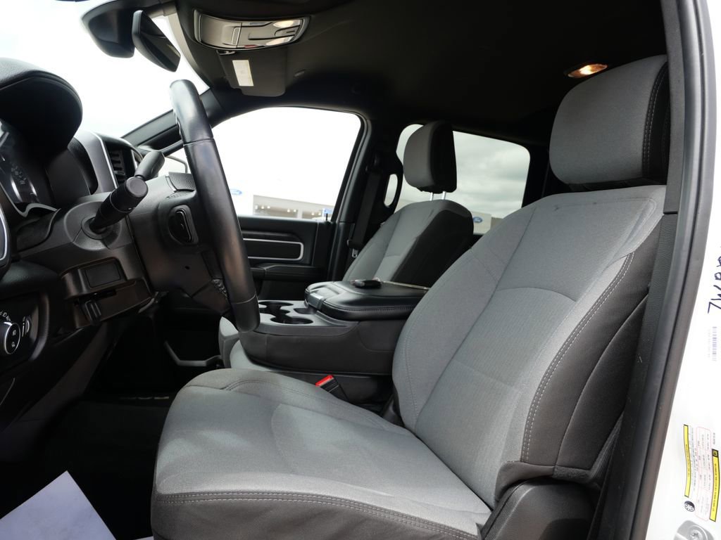 Used 2024 RAM 3500 Big Horn image 16