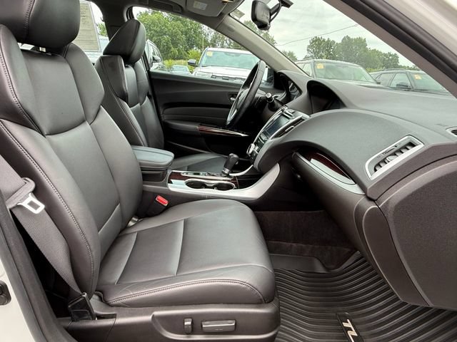 Used 2017 Acura TLX FWD image 24