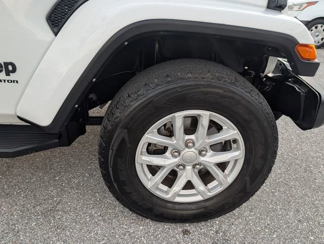 Used 2023 Jeep Gladiator Sport image 16