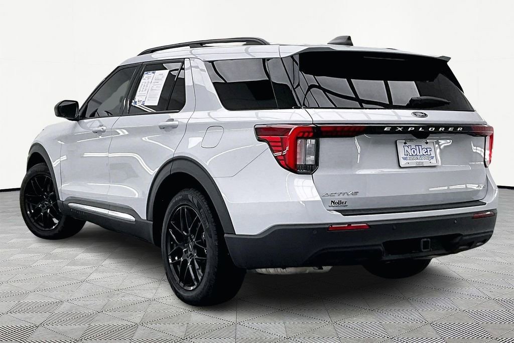 Certified 2025 Ford Explorer Active image 13