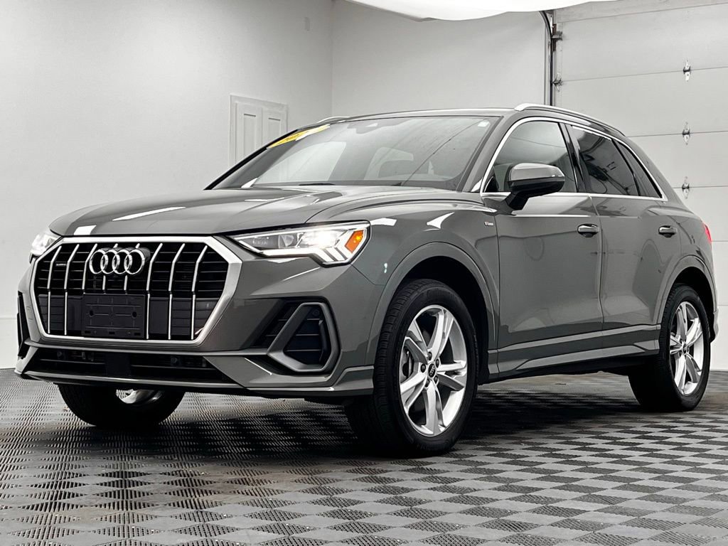 Used 2023 Audi Q3 2.0T Premium Plus w/ Premium Plus Package image 7