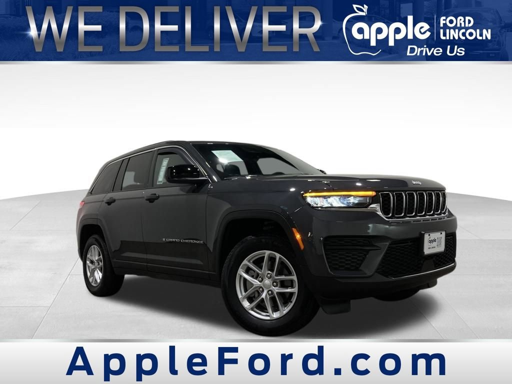 Used 2025 Jeep Grand Cherokee Laredo X image 8