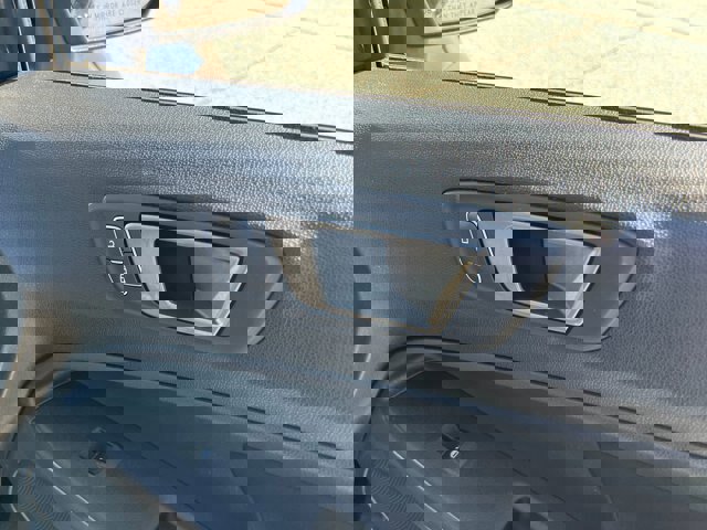 Certified 2020 Ford EcoSport SE w/ SE Convenience Package image 28