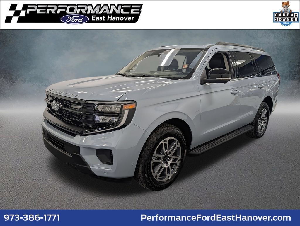 Certified 2025 Ford Expedition Active AWD/4WD image 1