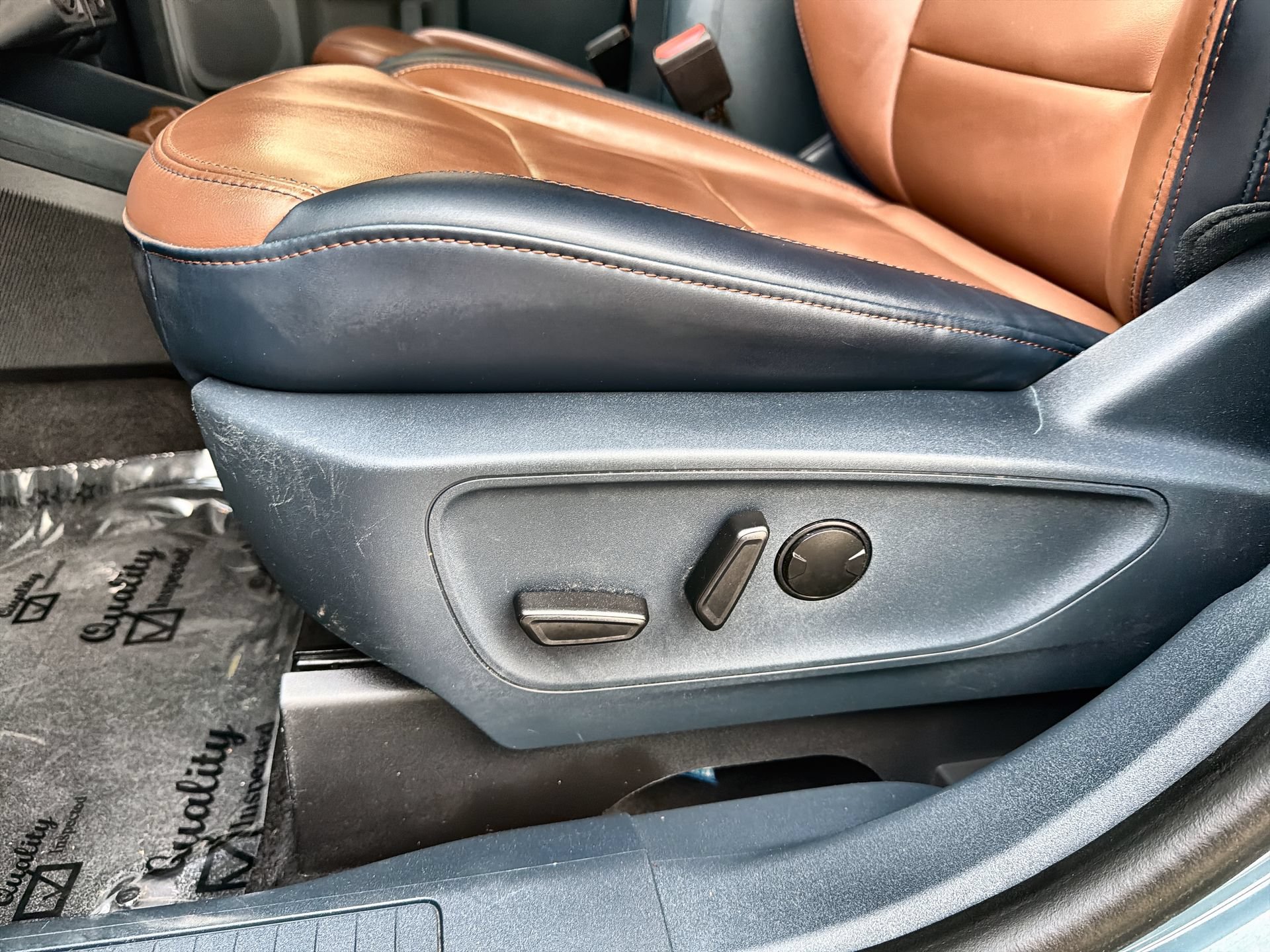 Certified 2022 Ford Maverick Lariat w/ Lariat Luxury Package AWD/4WD image 12