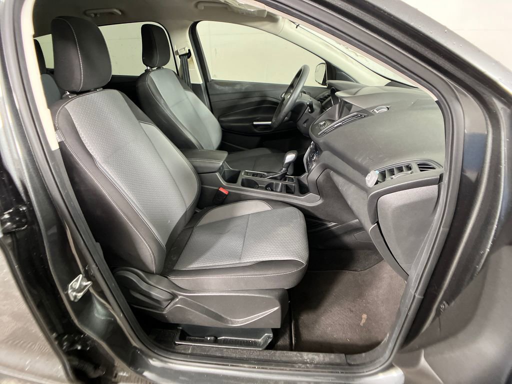 Certified 2019 Ford Escape SE image 11
