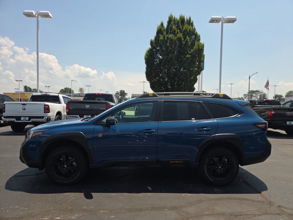 Used 2023 Subaru Outback Wilderness AWD/4WD image 3
