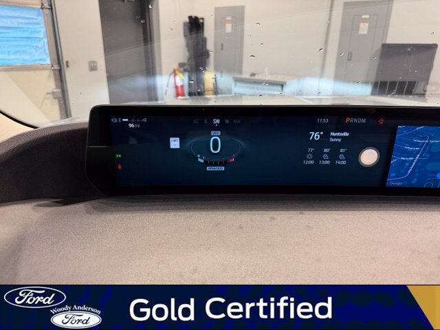 Certified 2025 Ford Expedition Active AWD/4WD image 13