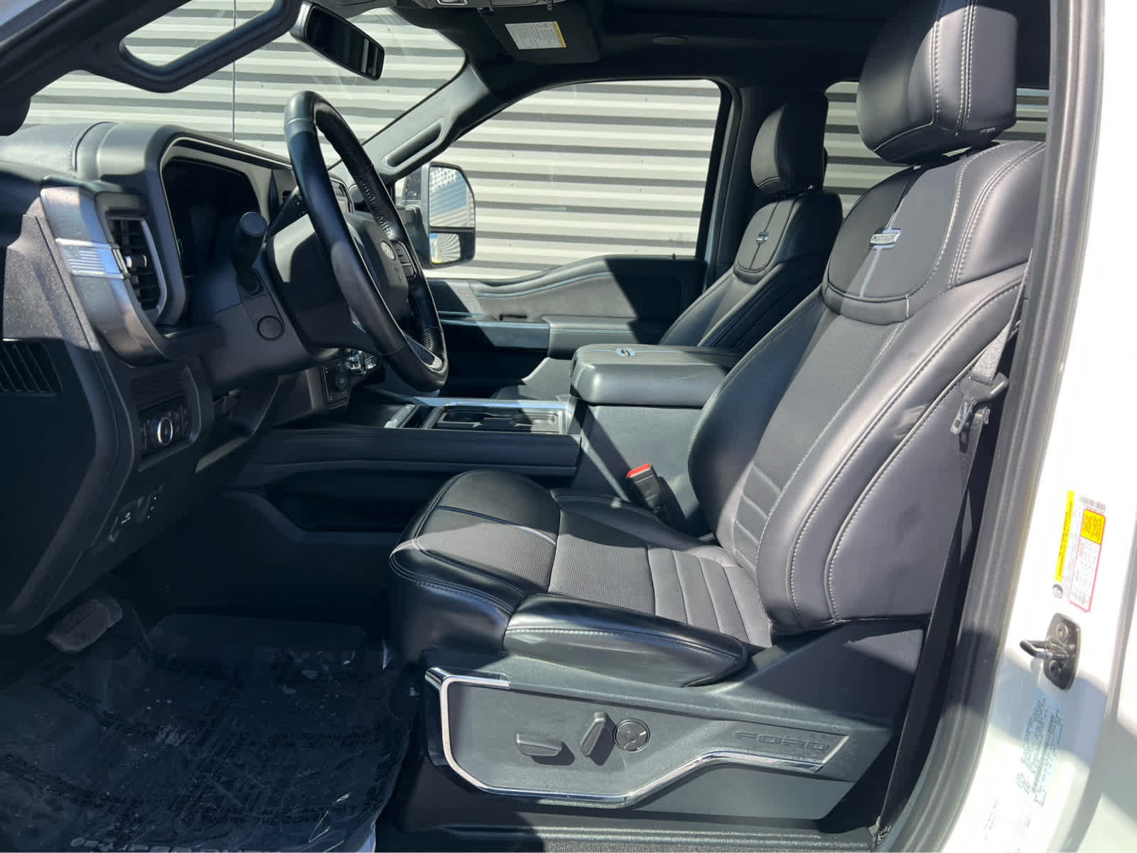 Certified 2025 Ford F350 Platinum image 29