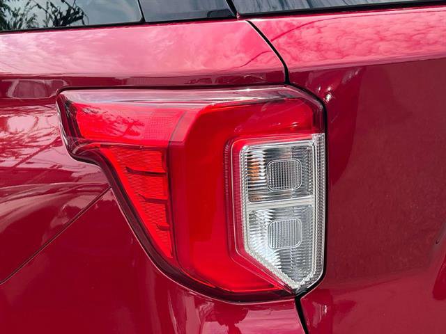 Certified 2023 Ford Explorer XLT w/ Equipment Group 202A image 8