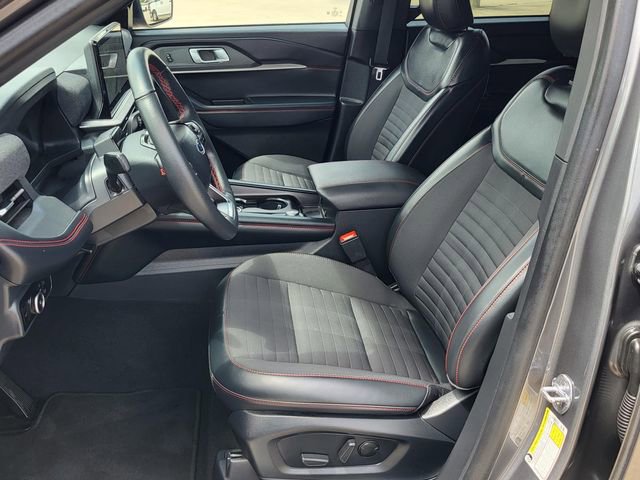 Certified 2025 Ford Explorer ST-Line w/ ST-Line Street Pack AWD/4WD image 11
