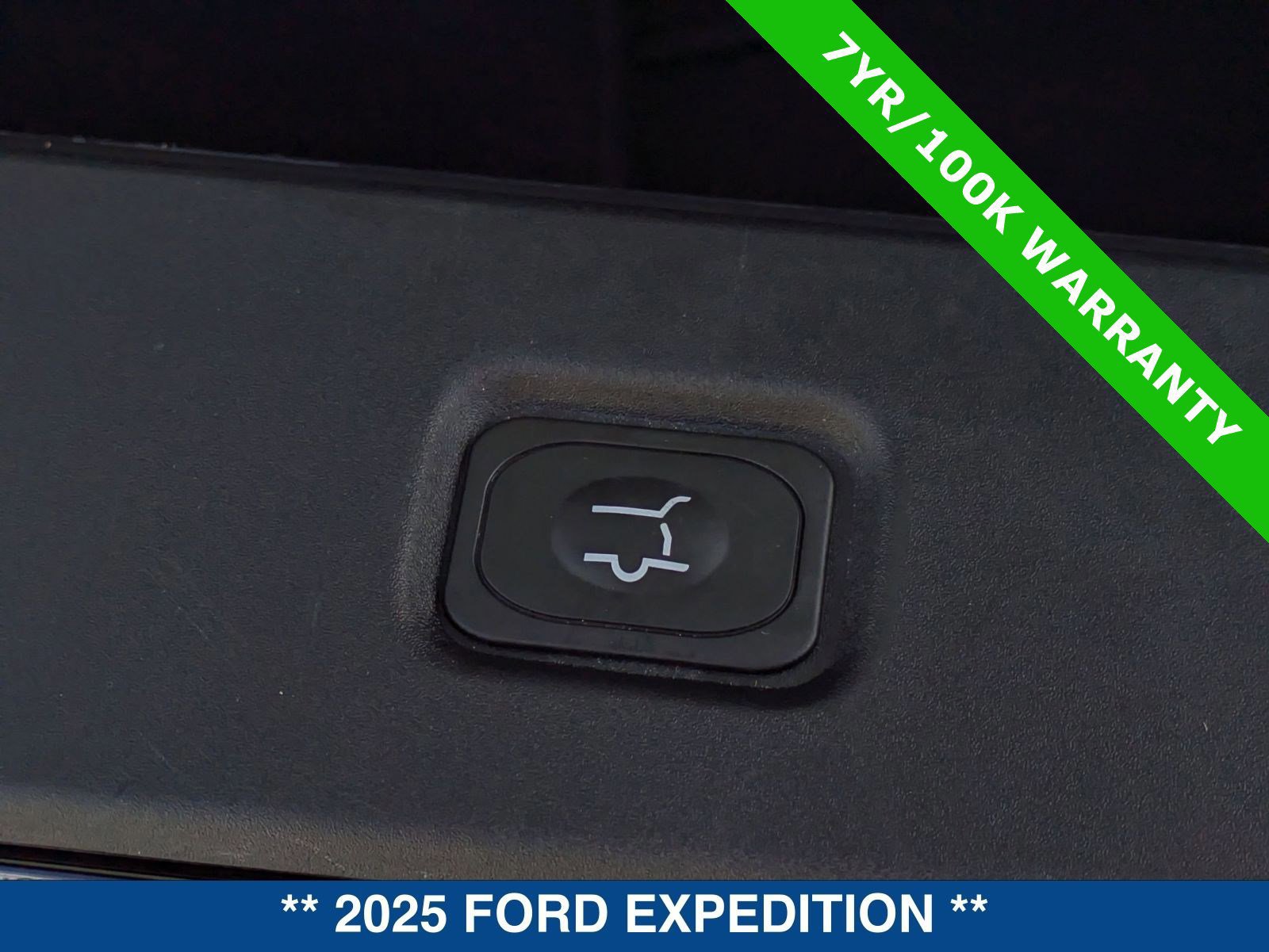 Certified 2025 Ford Expedition Active image 16