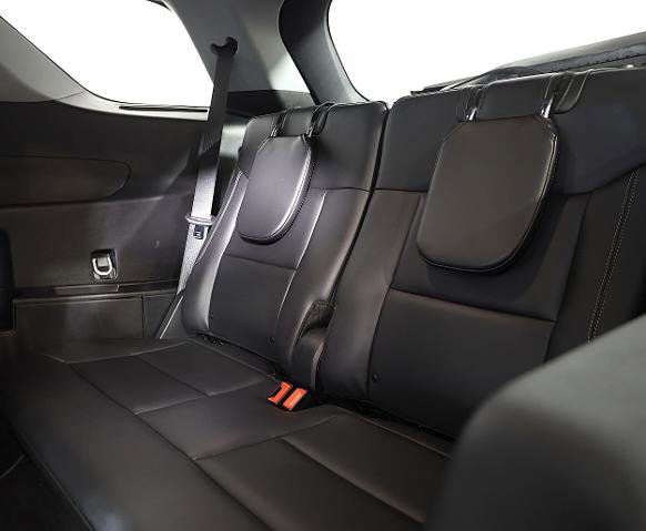 Certified 2023 Ford Explorer XLT w/ Equipment Group 202A image 12