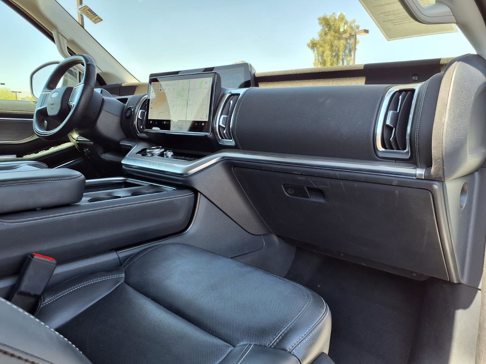 Certified 2025 Ford Expedition Max Platinum AWD/4WD image 10