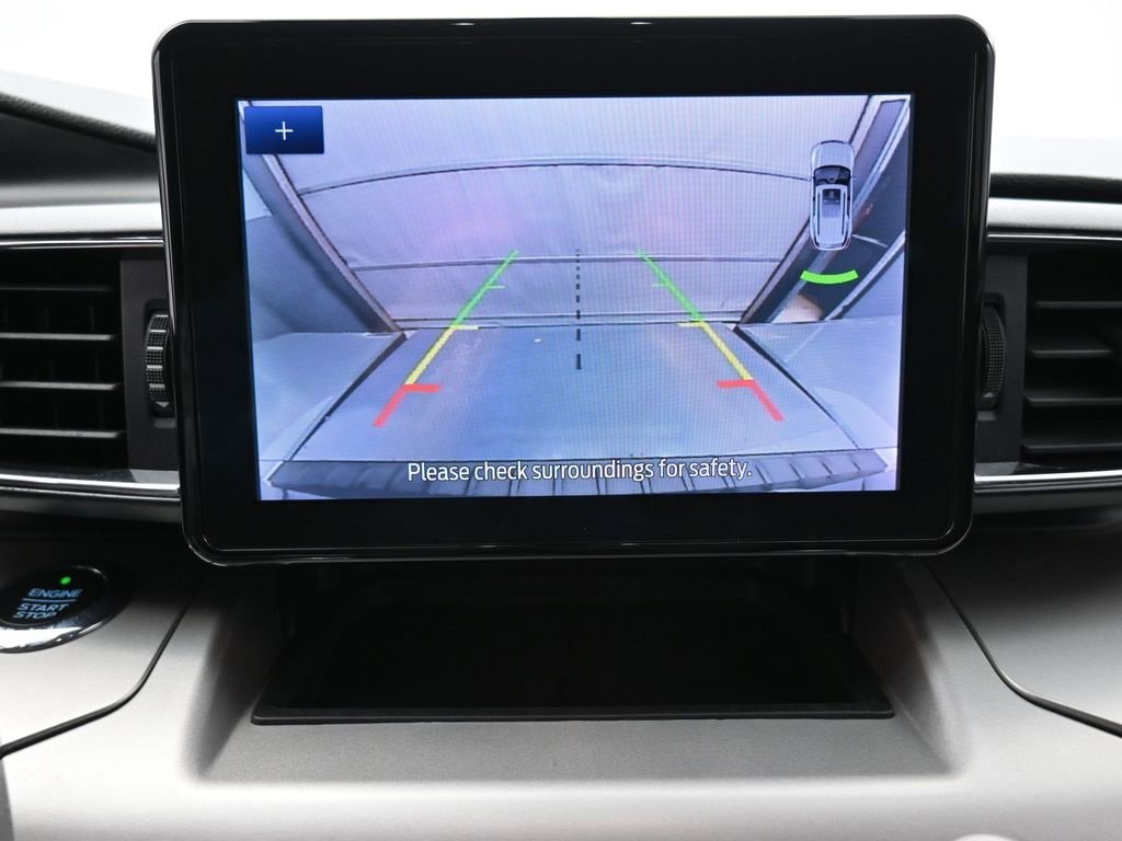 Certified 2021 Ford Explorer XLT w/ Equipment Group 202A image 3