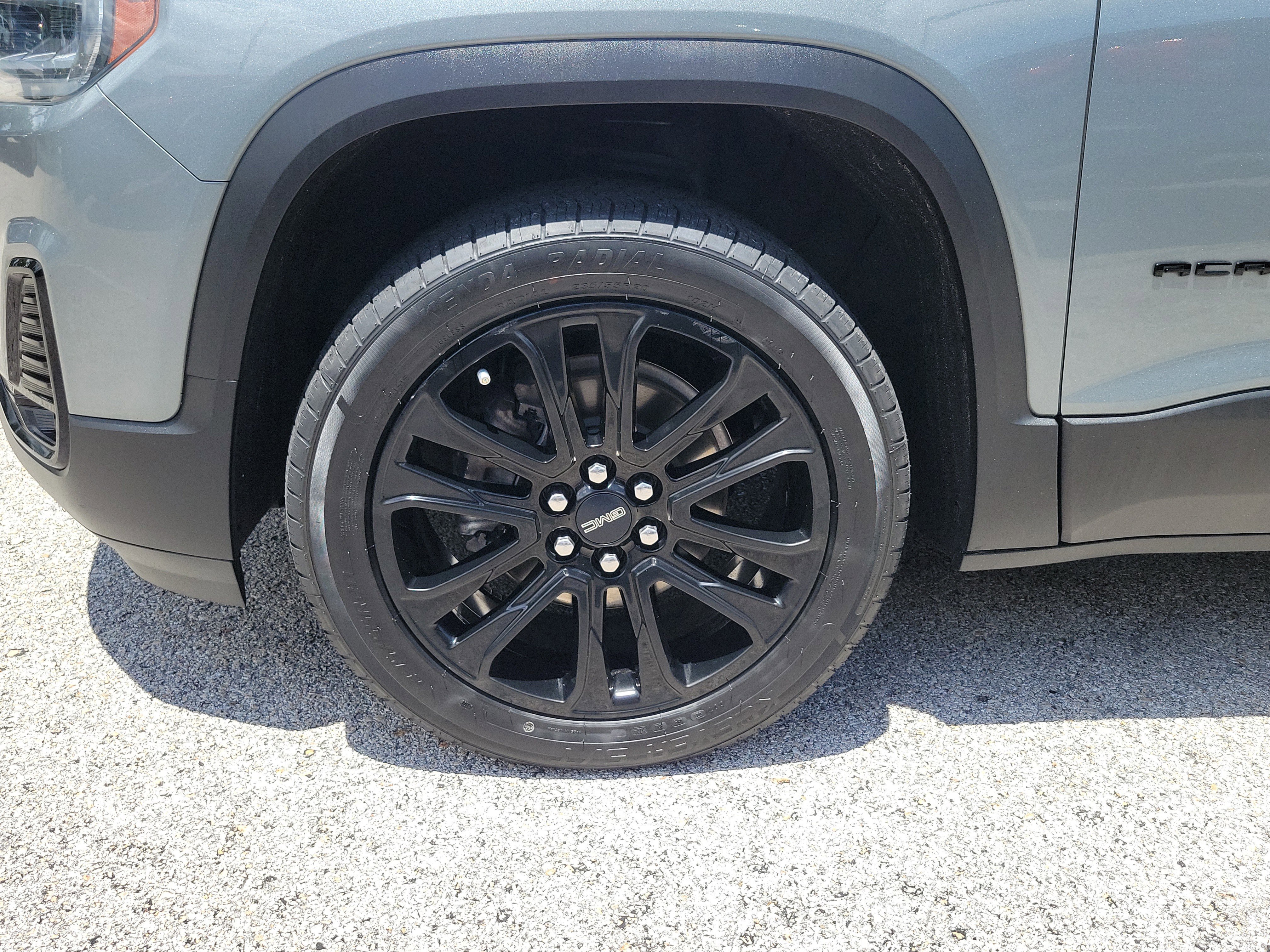 Used 2023 GMC Acadia SLT w/ Elevation Edition FWD image 5