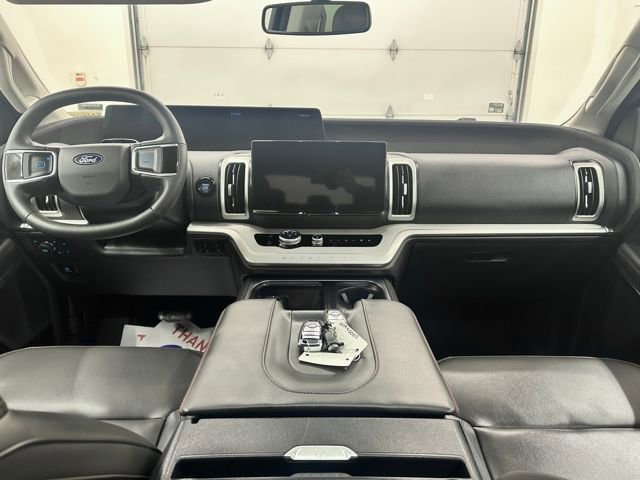 Certified 2025 Ford Expedition Active image 15