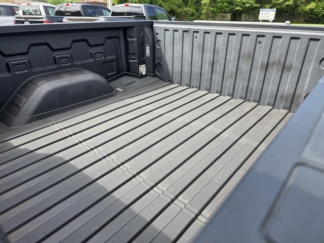 Used 2023 Chevrolet Silverado 1500 LTZ w/ LTZ Premium Package AWD/4WD image 10
