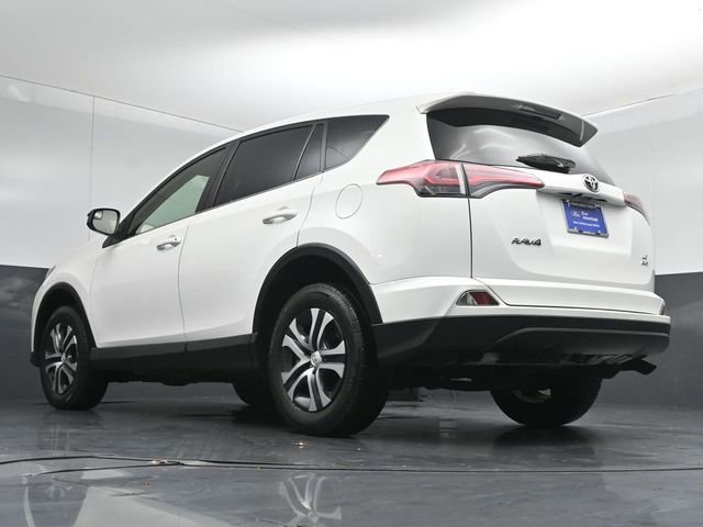 Used 2018 Toyota RAV4 LE w/ All Weather Liner Package AWD/4WD image 10